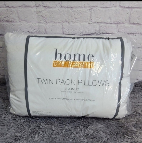 Home Design Other - Home Design Twin Pack Jumbo White Pillows‎